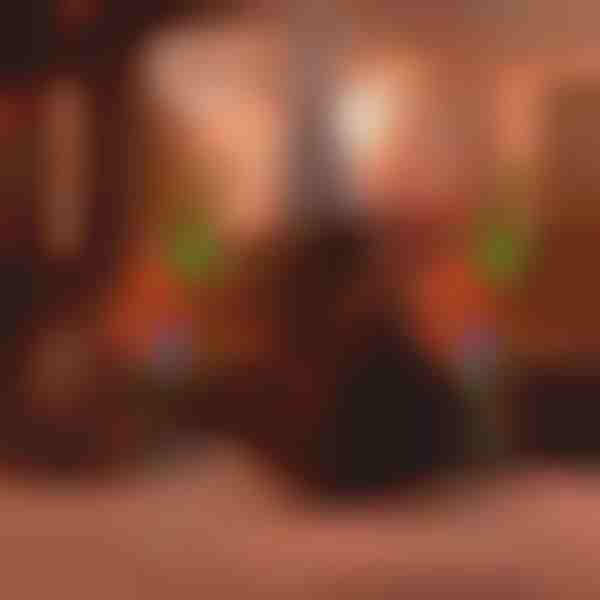 Luz solar en forma de ciprés | CUPRESSUS