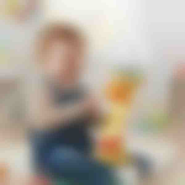 Jirafa de peluche interactiva | GIRADANCE